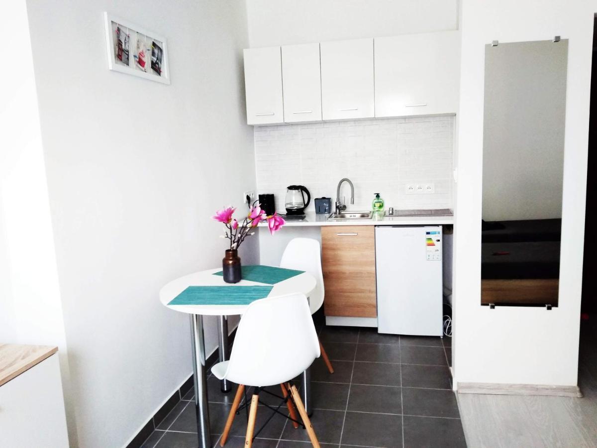 Studio Centrum - 1 Maja 16 Apartment Забже Екстериор снимка